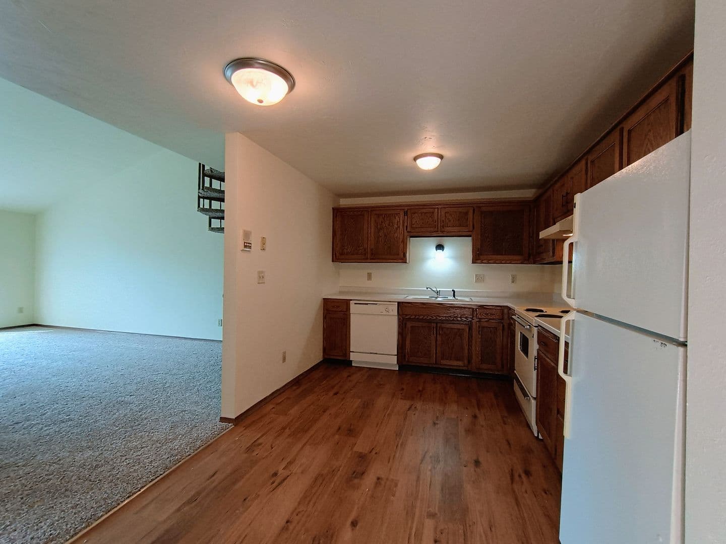 Green Bay Apartment: 2970 Mossy Oak Cir