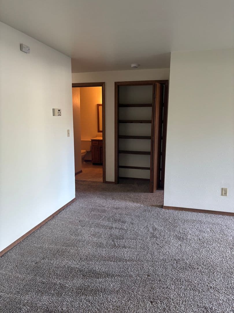Appleton Apartment: Wiechmann Enterprises II LLC aka Nicolet Apartments