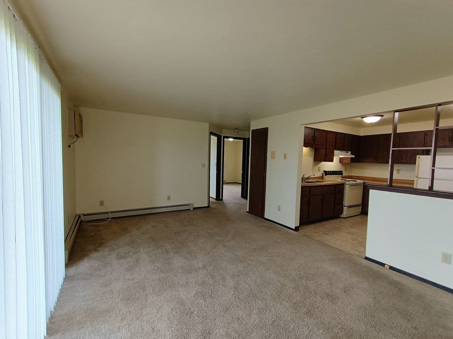 Green Bay Apartment: 1398 Kingston Terrace
