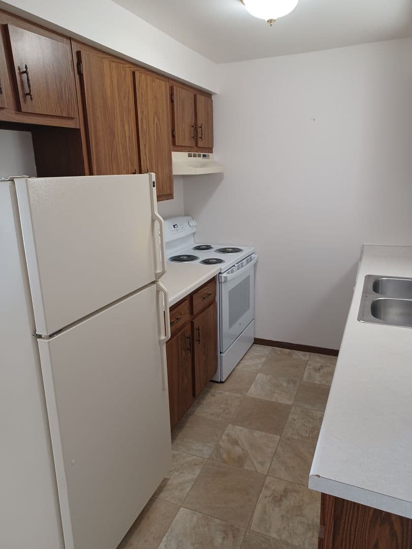 Sheboygan Apartment: 1015 Willow Ave