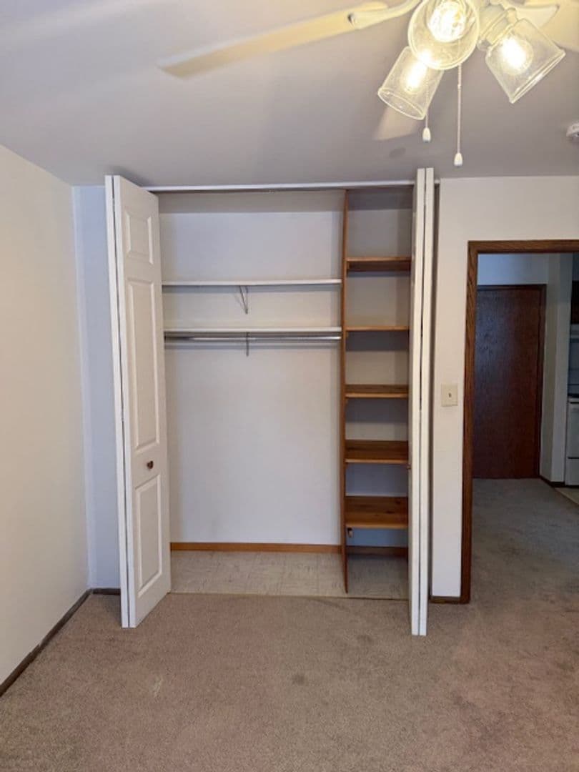 New Holstein Apartment: 2129 Randolph Ave