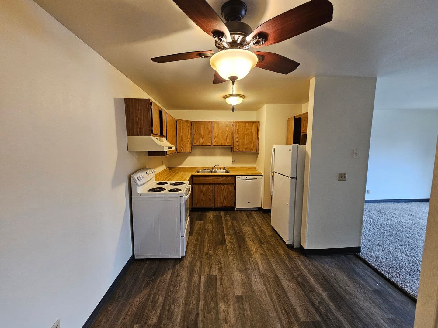 Appleton Apartment: 1201 East Gunn St # 5