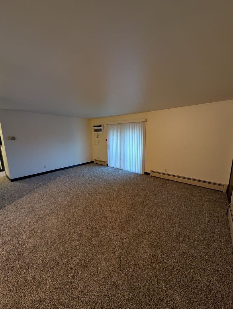 Appleton Apartment: 1201 East Gunn St # 5