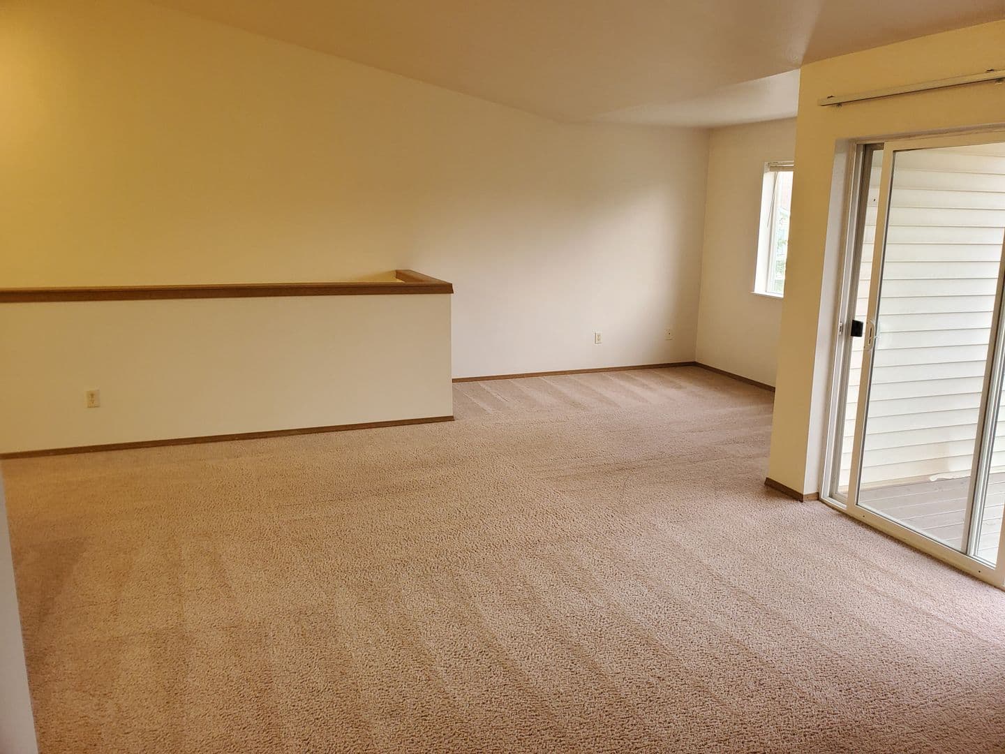 Plymouth Apartment: 225 S River Blvd