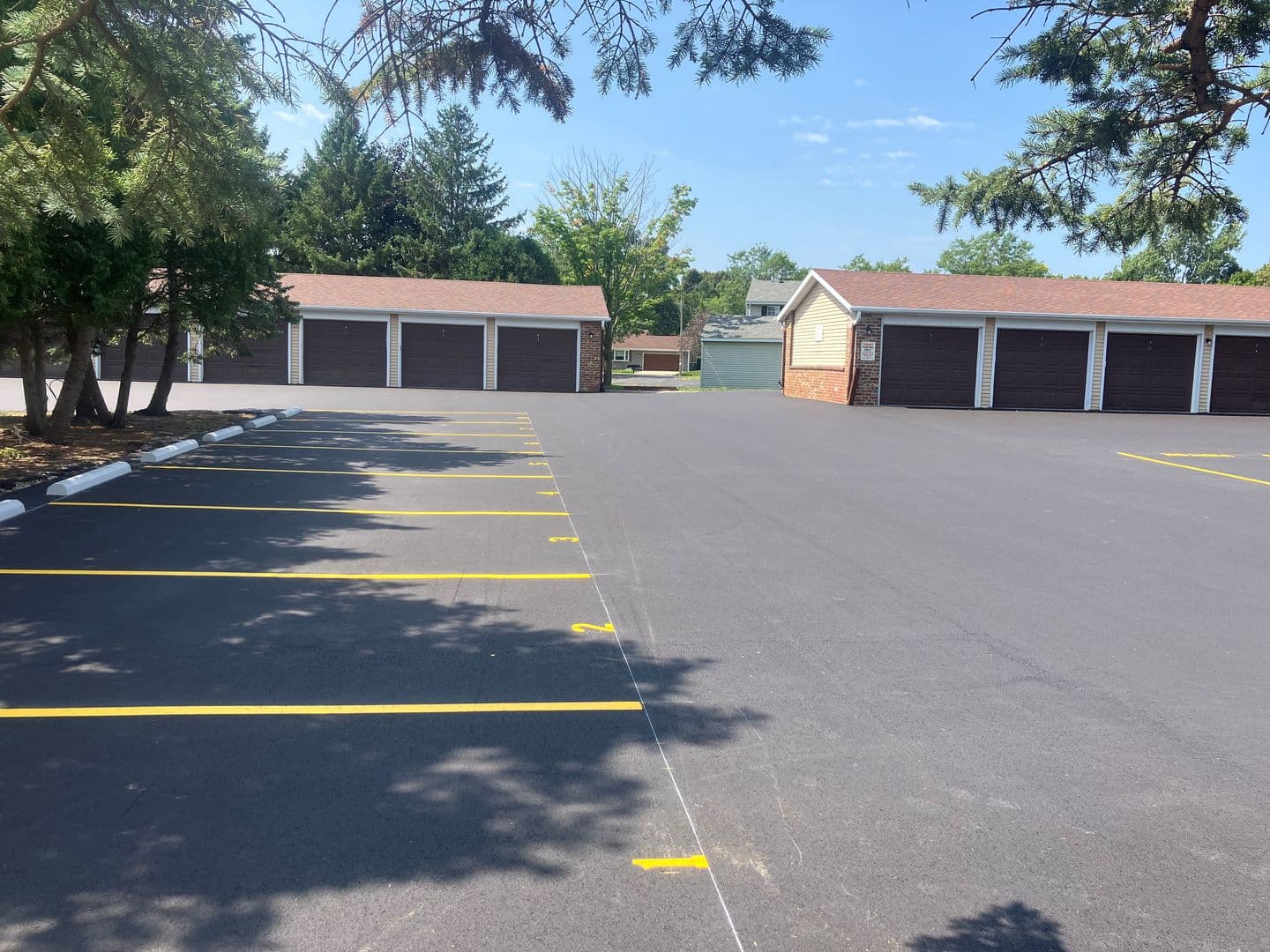 West Bend Apartment: 410 S River Rd