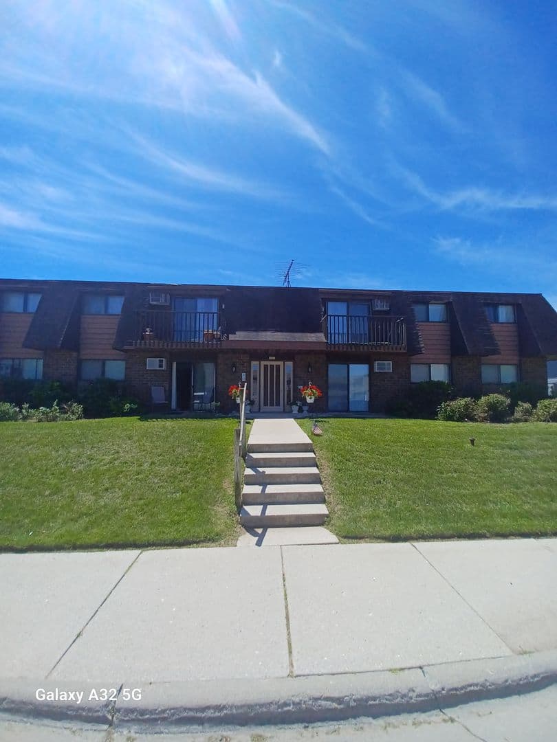 Sheboygan Apartment: 1025 Willow Ave.