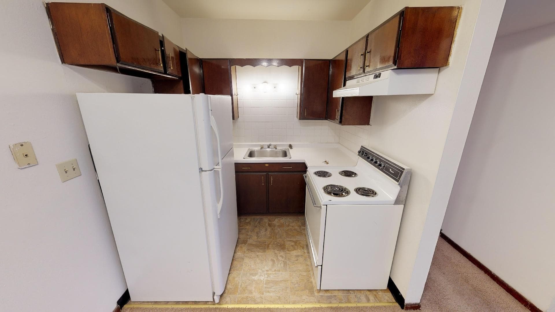 Milwaukee Apartment: 2520 N Stowell Ave
