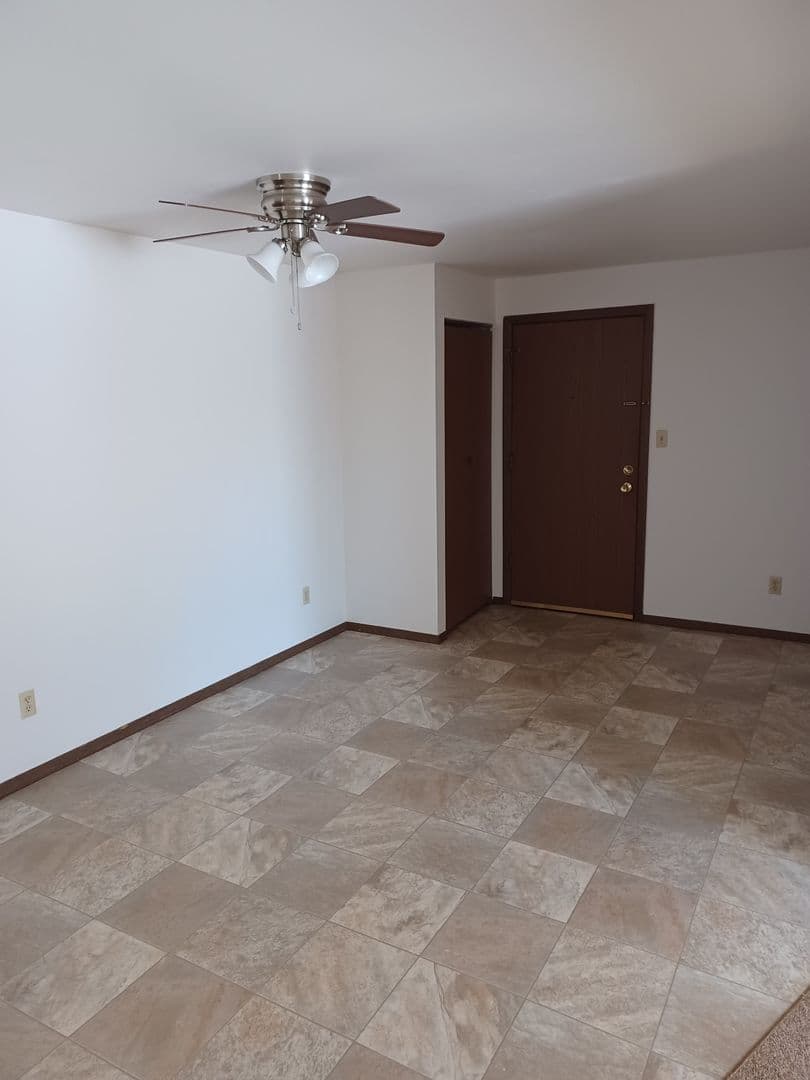 Sheboygan Apartment: 1015 Willow Ave