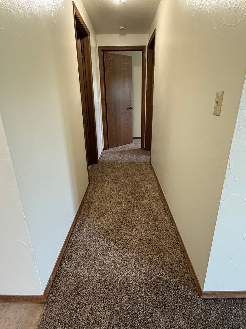 DePere Apartment: 1901 Ridgeway Dr