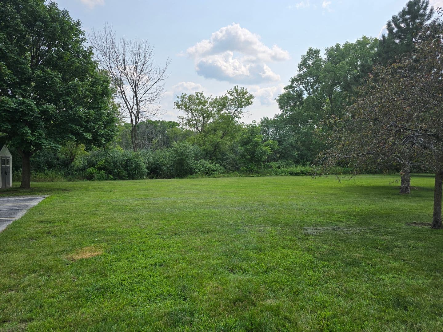 Plymouth Apartment: 225 S River Blvd