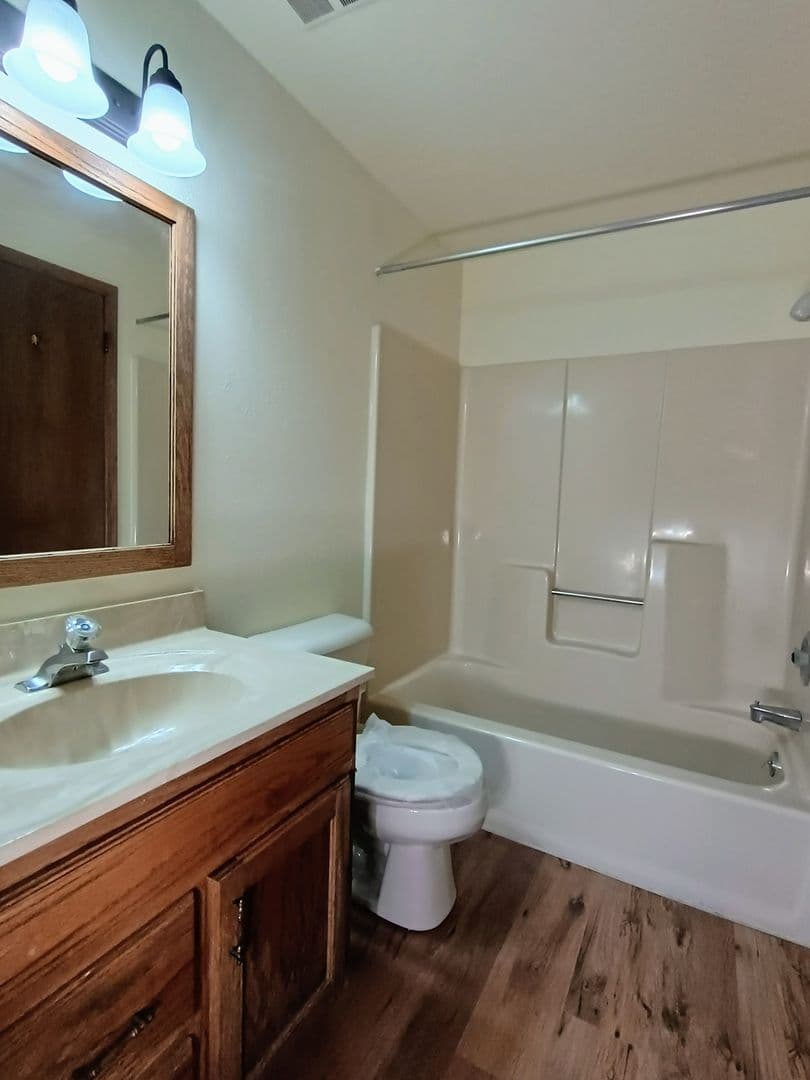Green Bay Apartment: 2970 Mossy Oak Cir