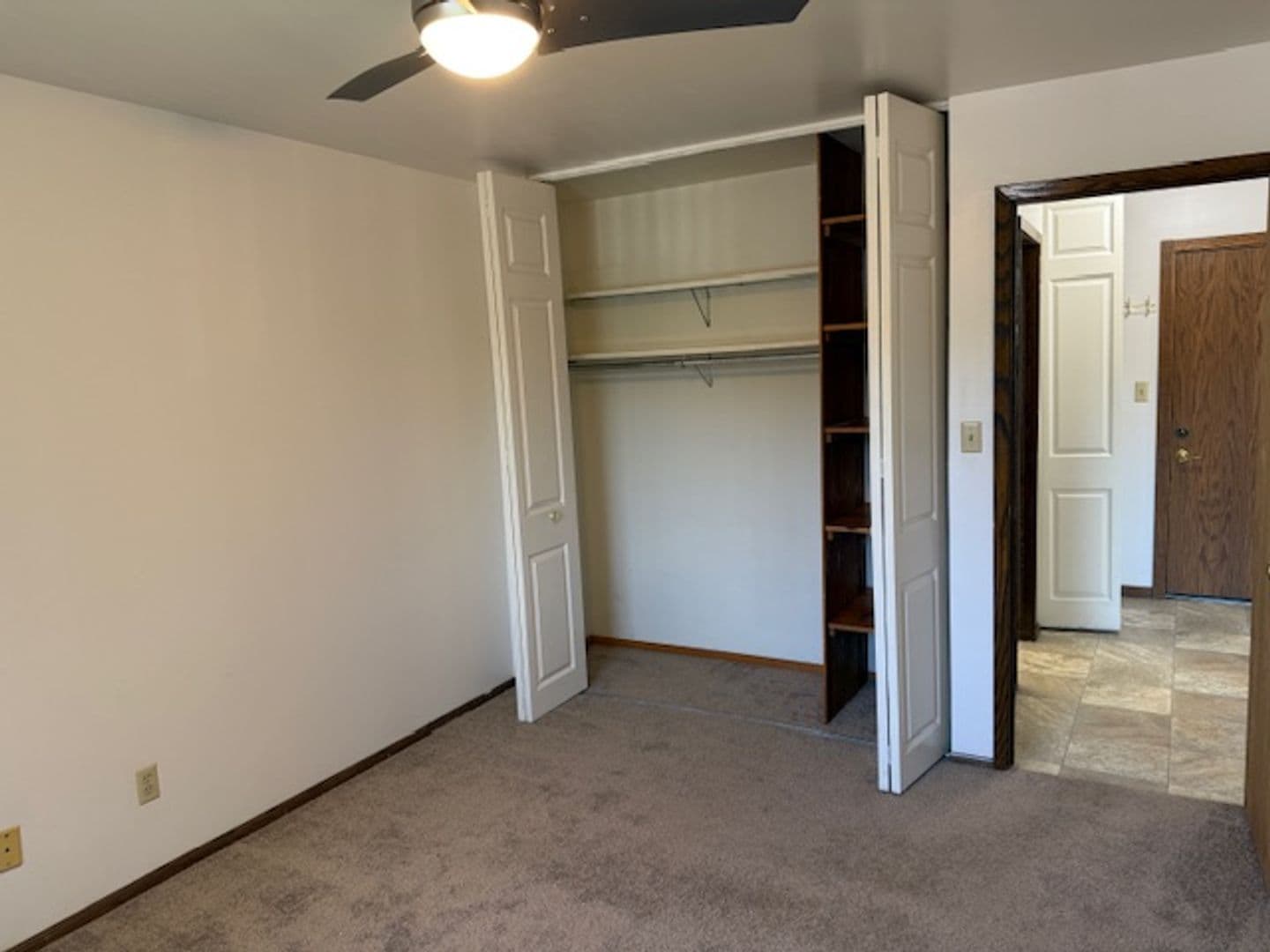 New Holstein Apartment: 2129 Randolph Ave