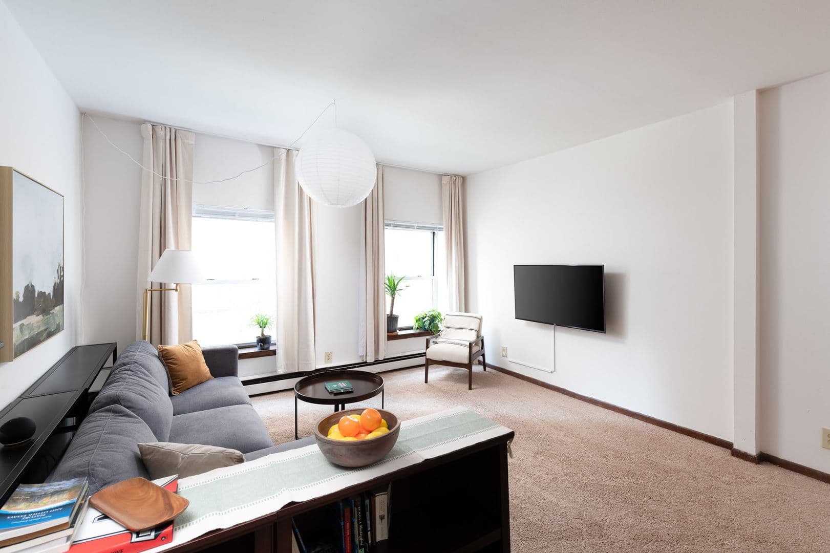 Milwaukee Apartment: 2520 N Stowell Ave