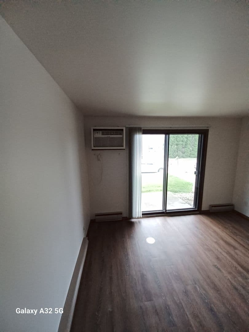 Sheboygan Apartment: 1025 Willow Ave.