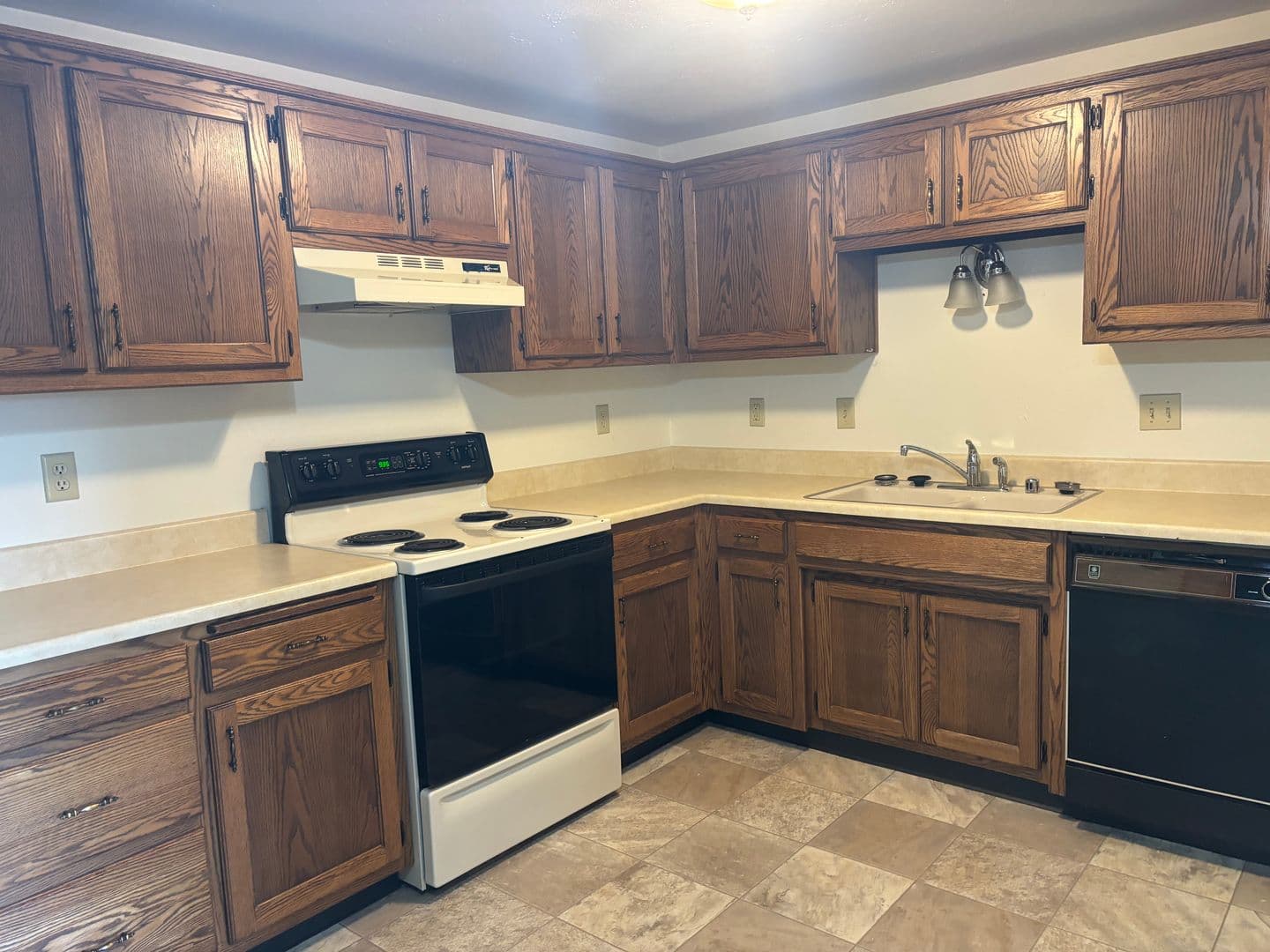 Appleton Apartment: Wiechmann Enterprises II LLC aka Nicolet Apartments