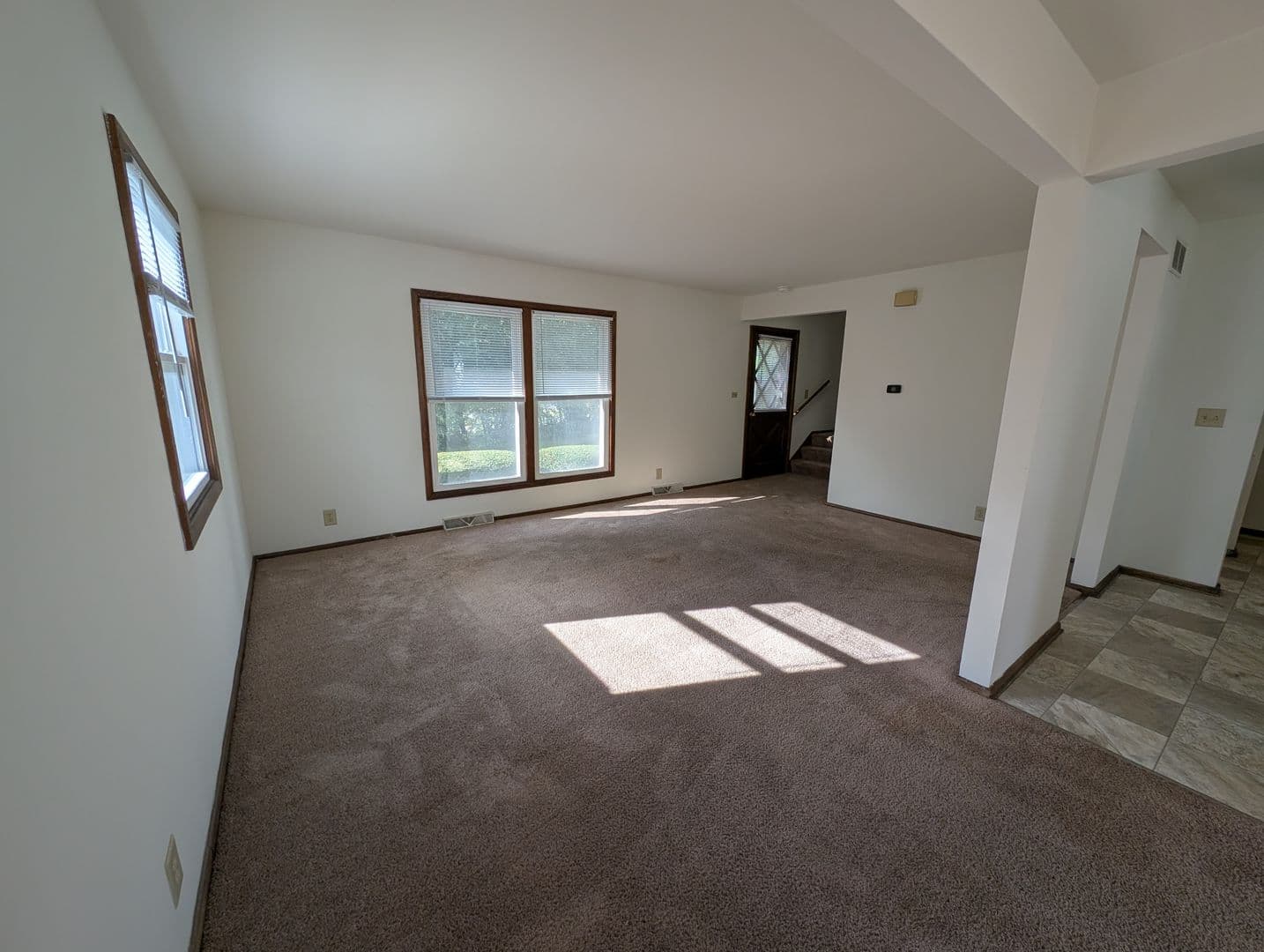 Brookfield Apartment: 1345 Dover Place
