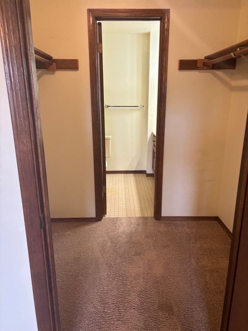 Appleton Apartment: Wiechmann Enterprises II LLC aka Nicolet Apartments