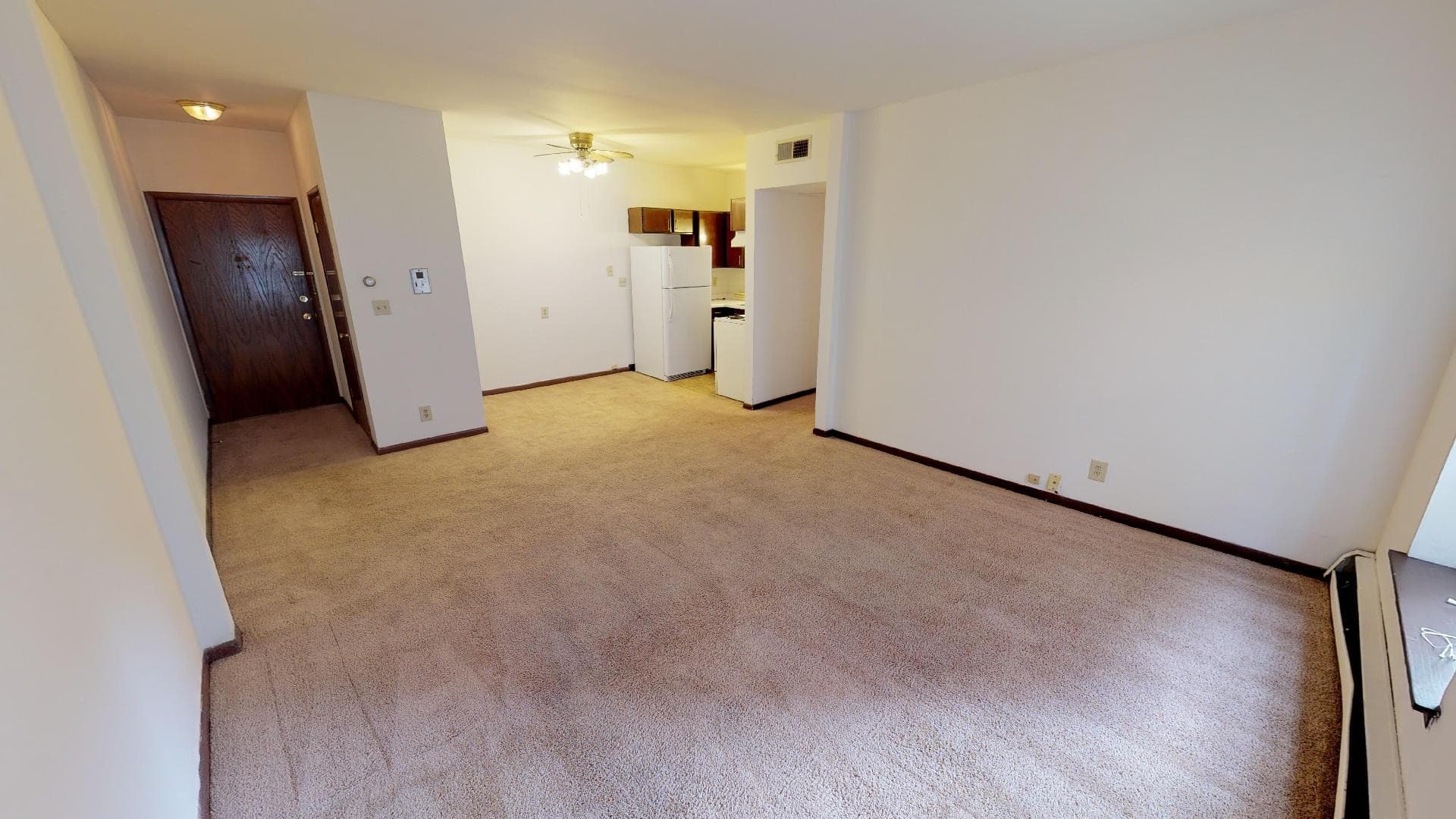 Milwaukee Apartment: 2520 N Stowell Ave