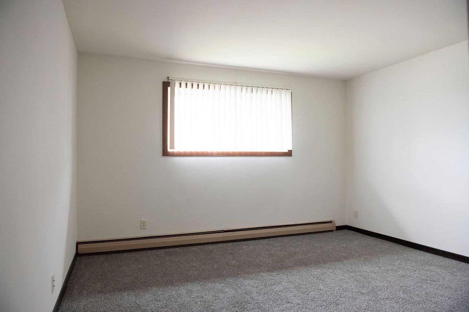 West Allis Apartment: 3226 S. 108th