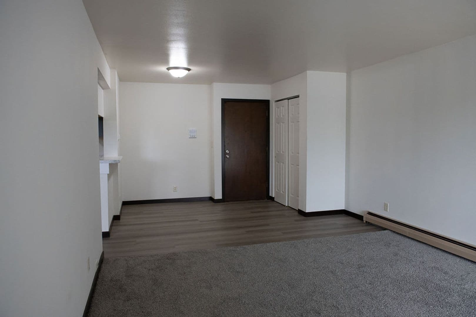 West Allis Apartment: 3226 S. 108th