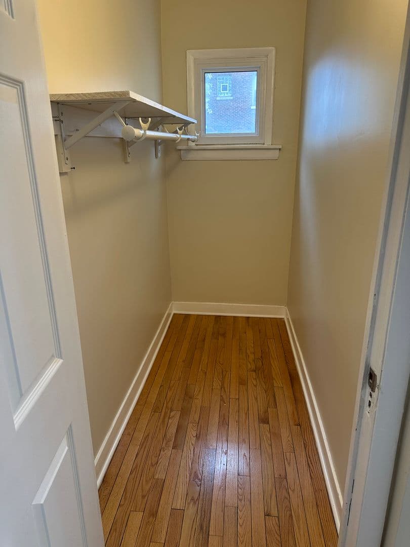 Chicago Apartment: 3420-24 W Waveland Ave