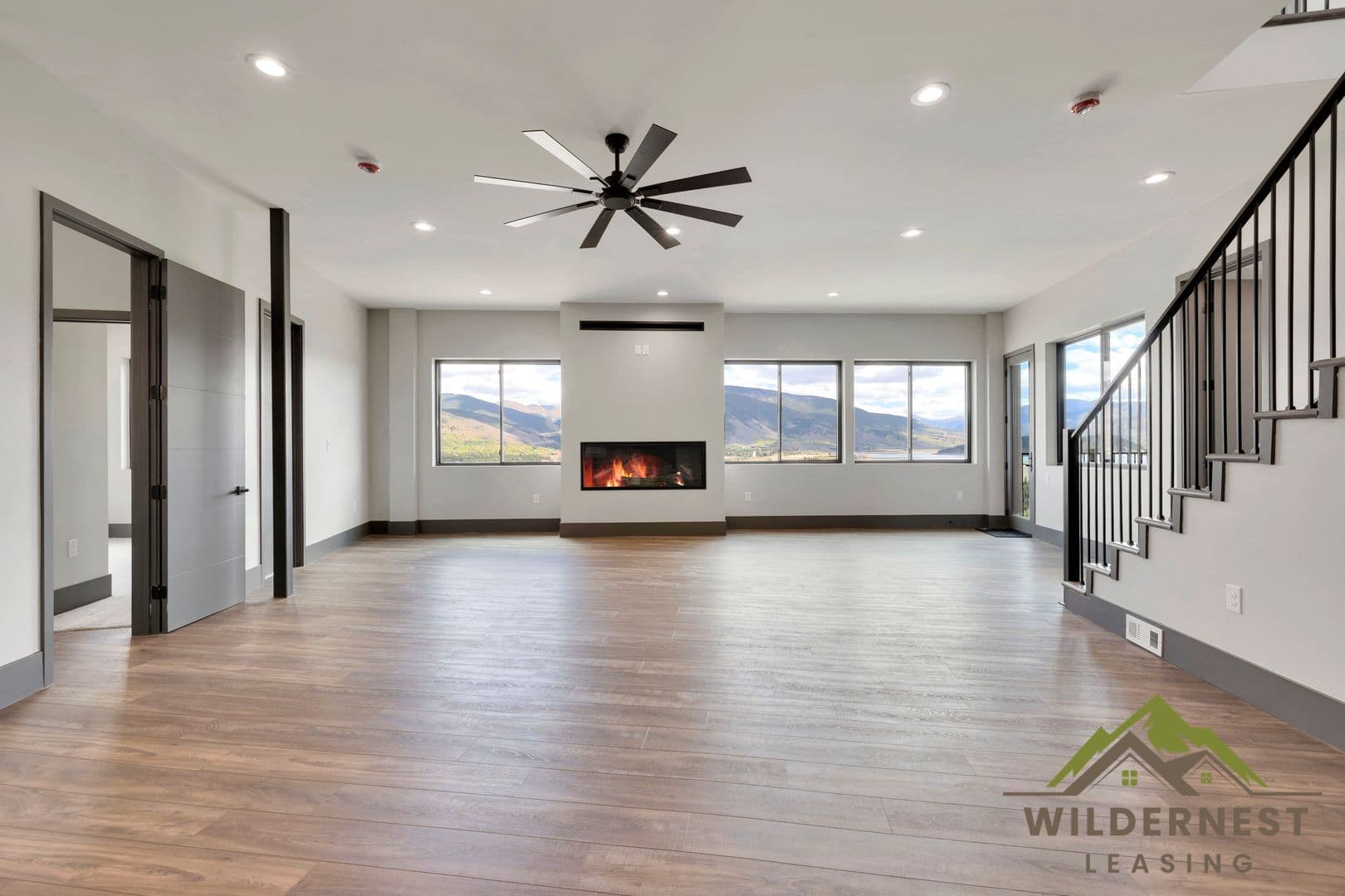 Silverthorne House: 348 Lake View Dr