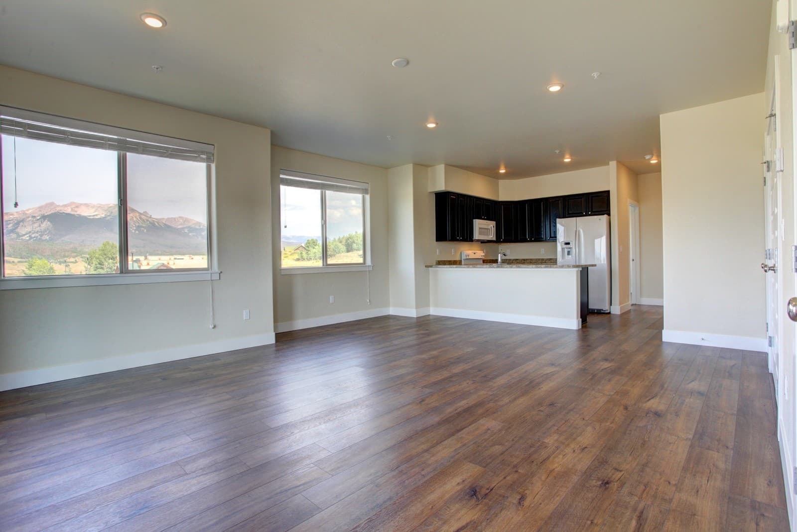 Dillon Apartment: 380 Dillon Ridge Rd