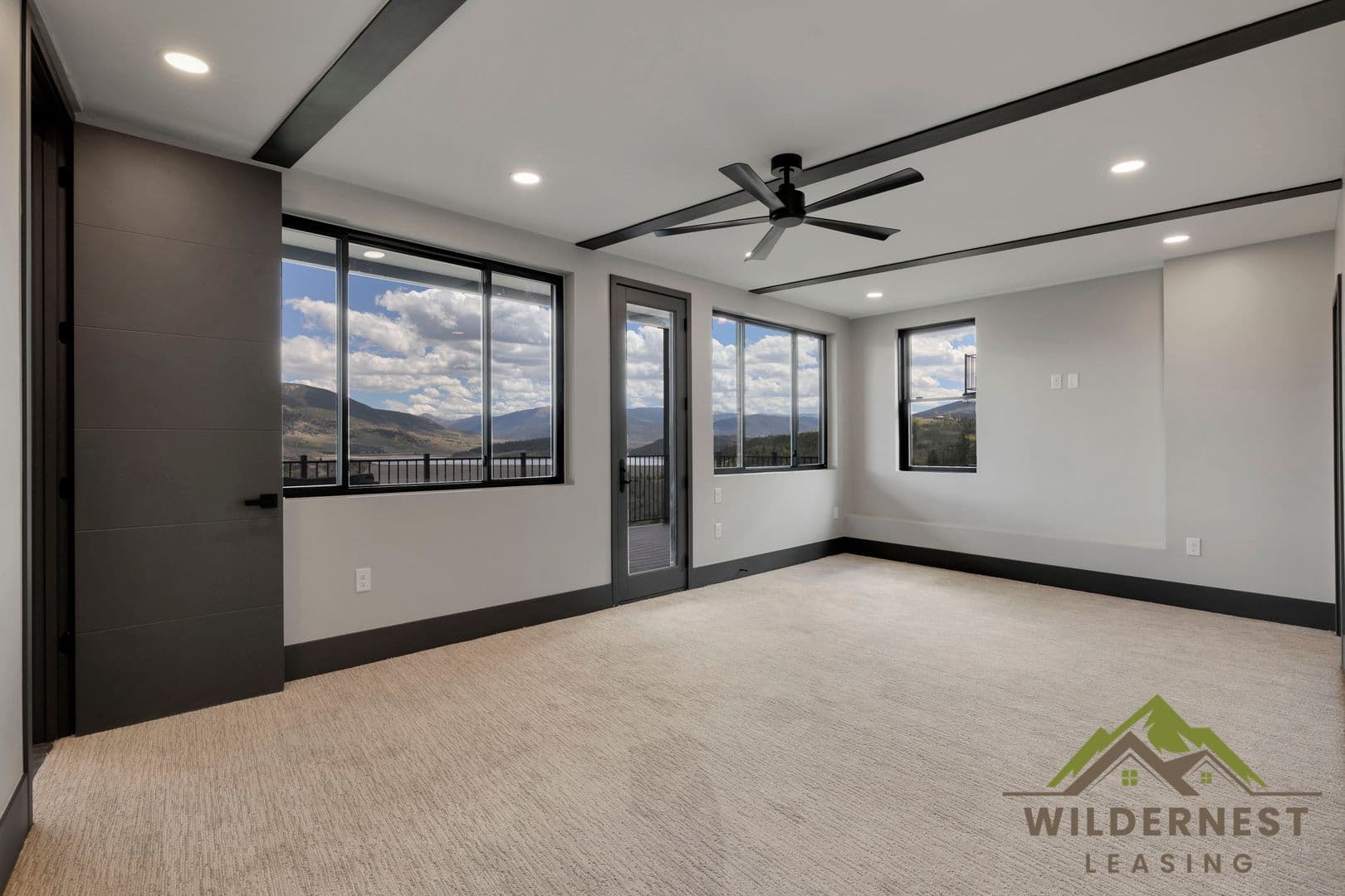 Silverthorne House: 348 Lake View Dr