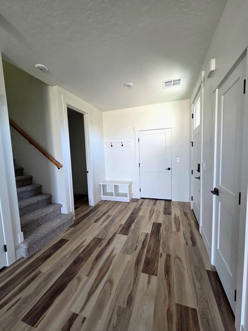 Wilder Apartment: Eden Rose Street