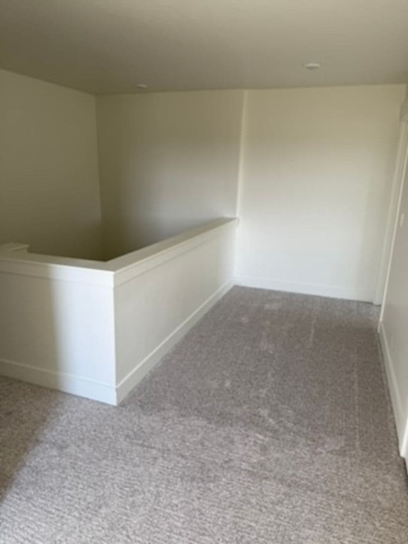 Wilder Apartment: 560 Desert Rose Ave