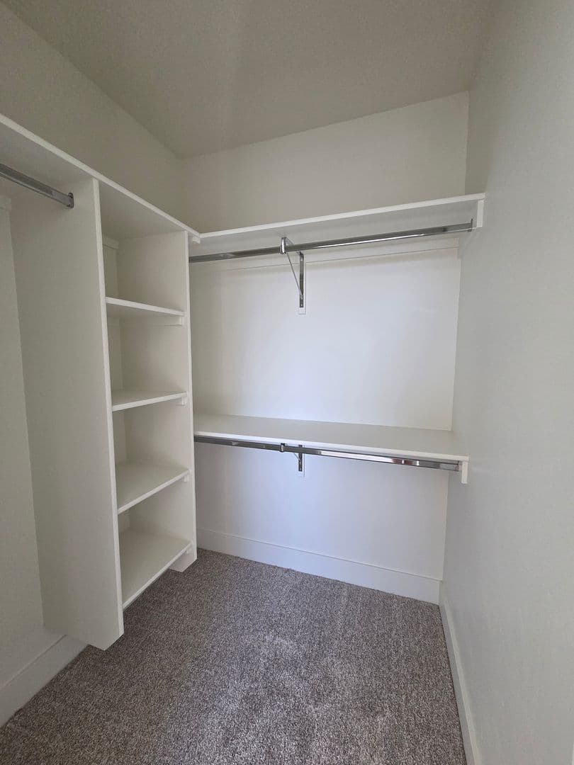 Wilder Apartment: Eden Rose Street