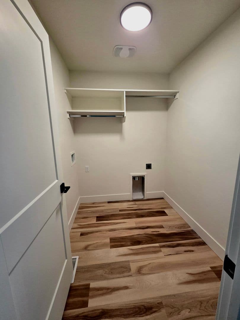 Wilder Apartment: Eden Rose Street