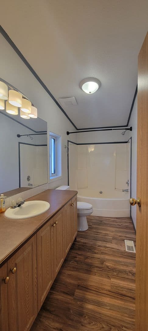 Sheridan House: 8090 Sawtell Rd