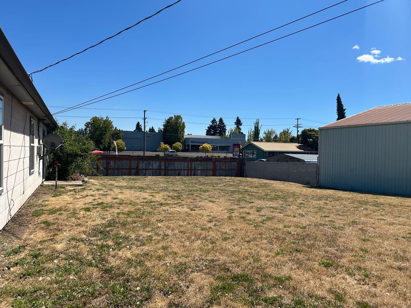 McMinnville House: 1186 NE Alpine Ave