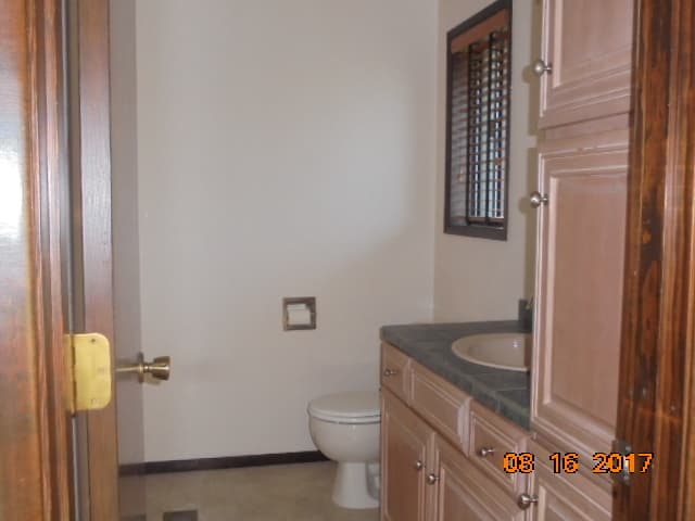McMinnville House: 911 NW Oakwood Circle