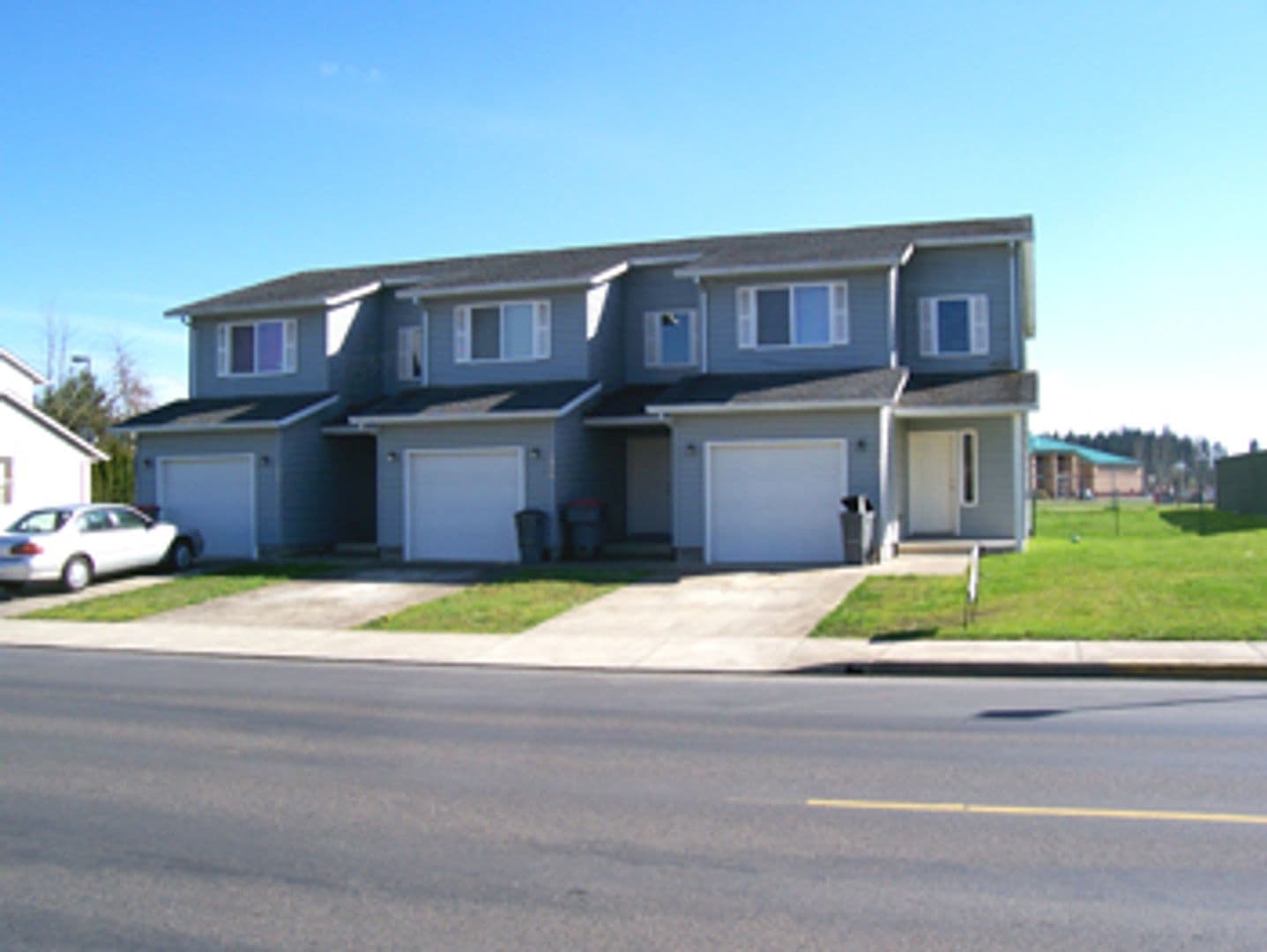 McMinnville Apartment: 1624-32 SW Fellows St.