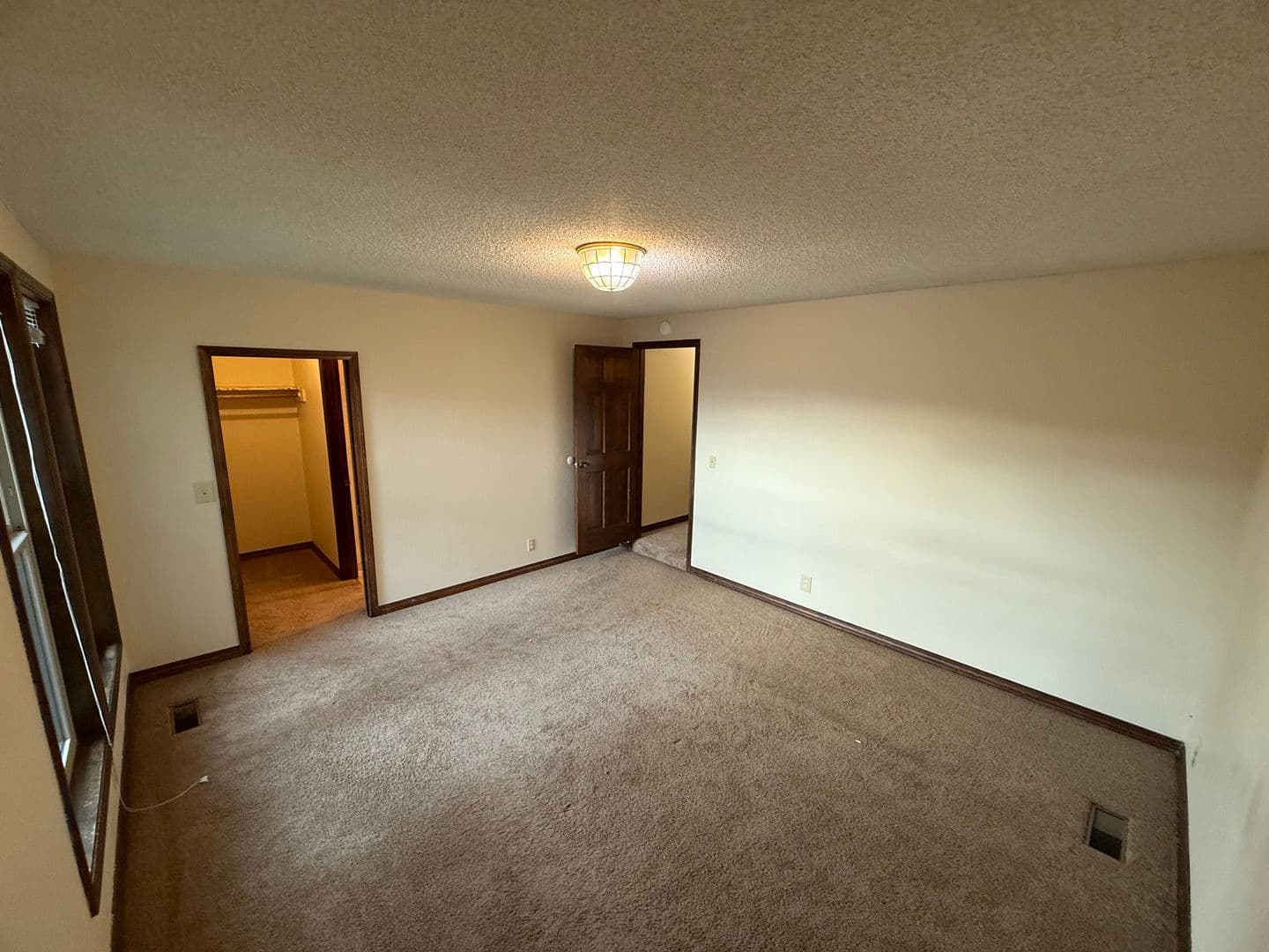 McMinnville House: 1150 NW Sunnywood Ct.