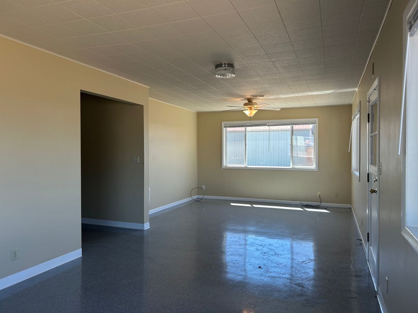 McMinnville House: 1186 NE Alpine Ave