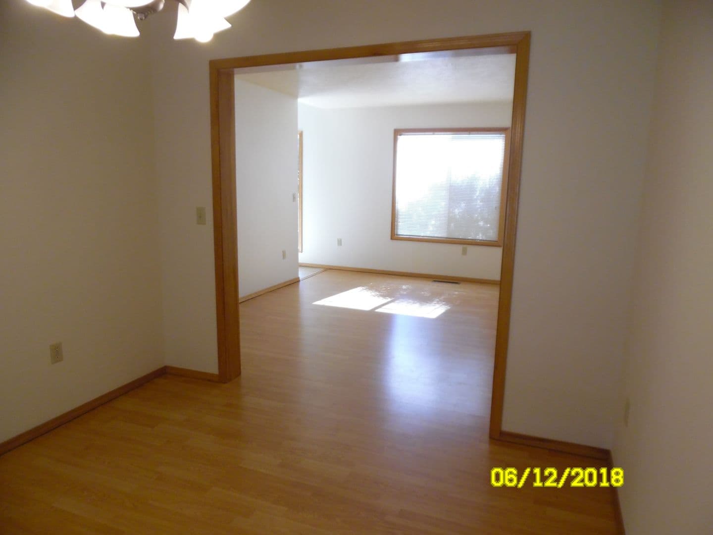 McMinnville House: 595 SW Fleishauer