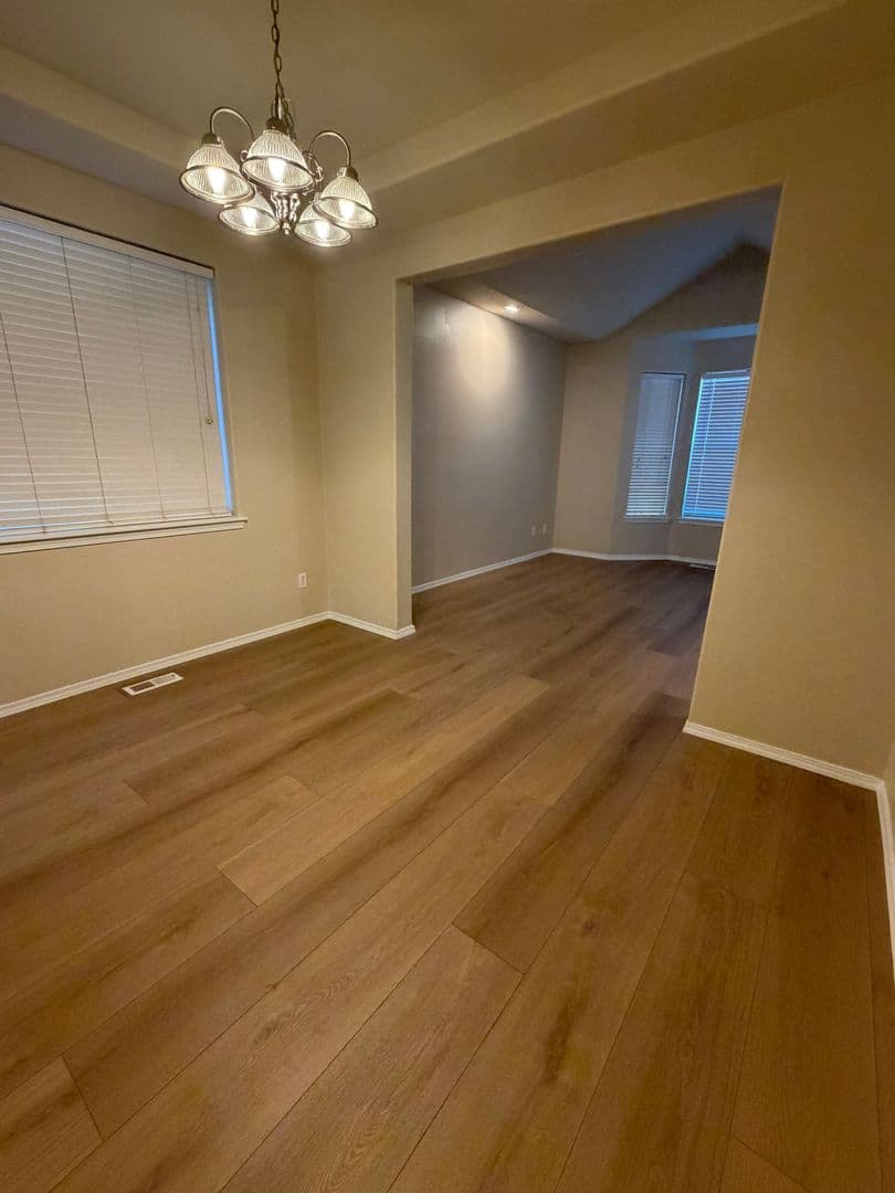 Newberg House: 413 Roger Smith Dr.