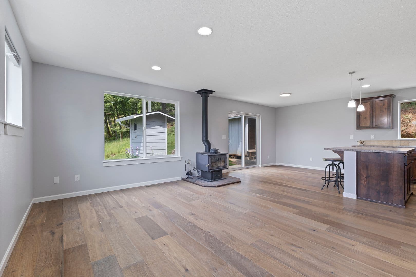 McMinnville House: 6015 NW High Heaven Rd