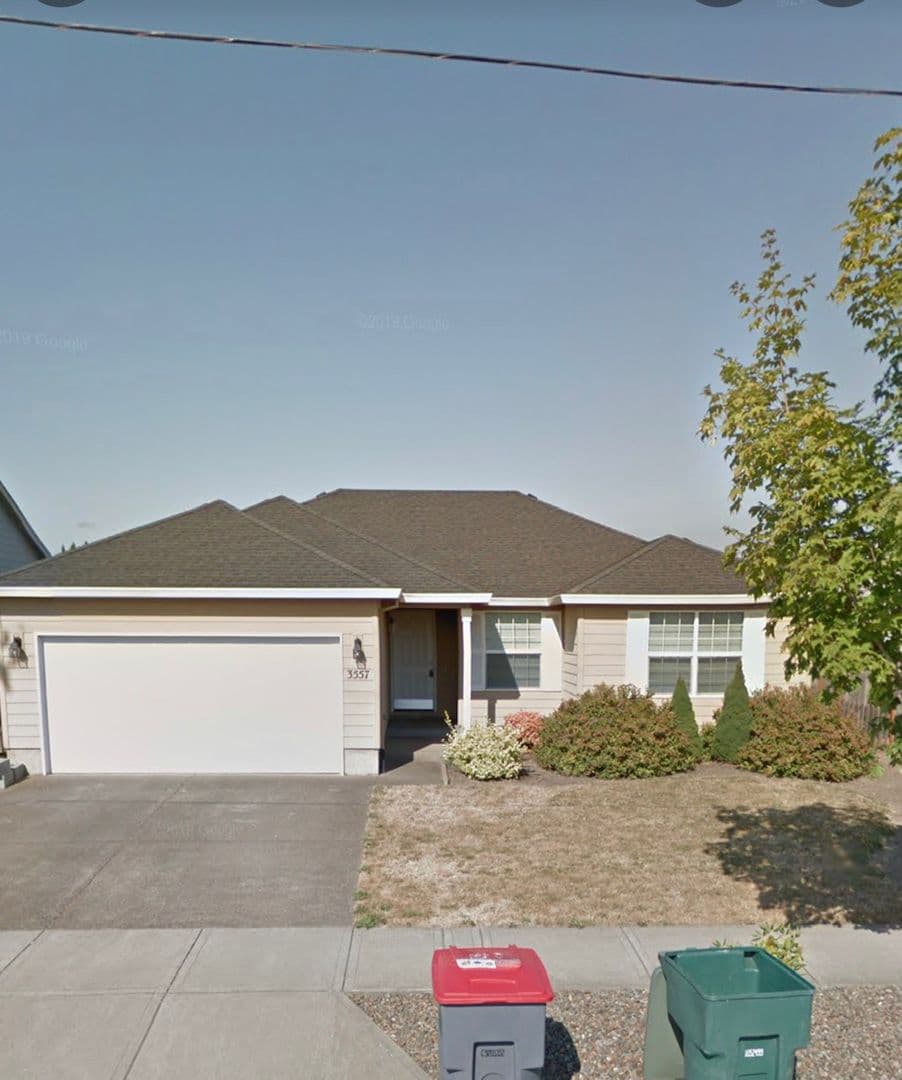 McMinnville House: 3557 NE Hembree St.