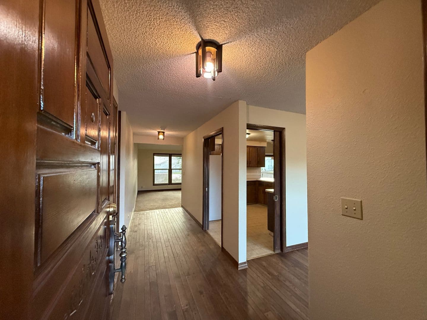 McMinnville House: 1150 NW Sunnywood Ct.