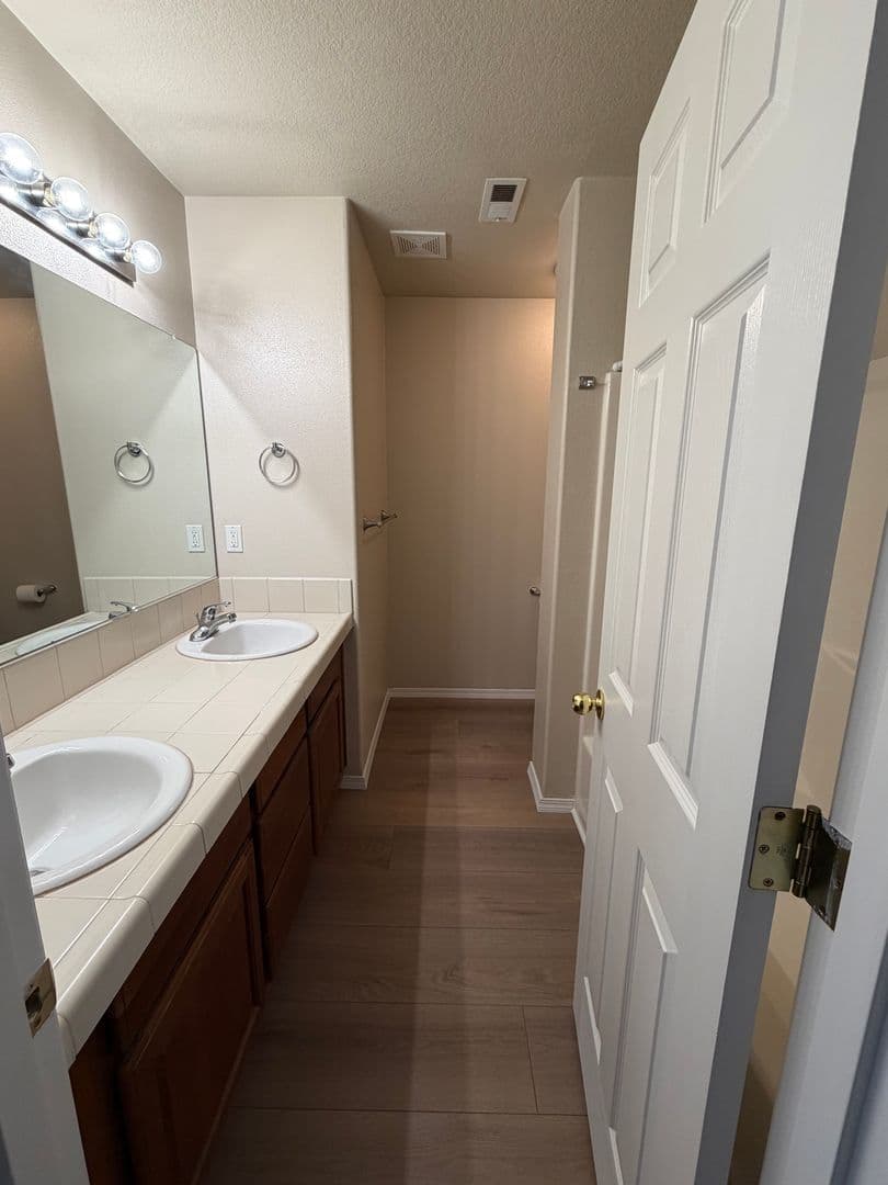 Newberg House: 413 Roger Smith Dr.