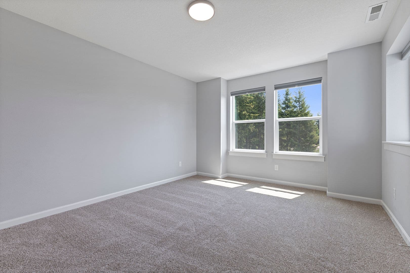 McMinnville House: 6015 NW High Heaven Rd
