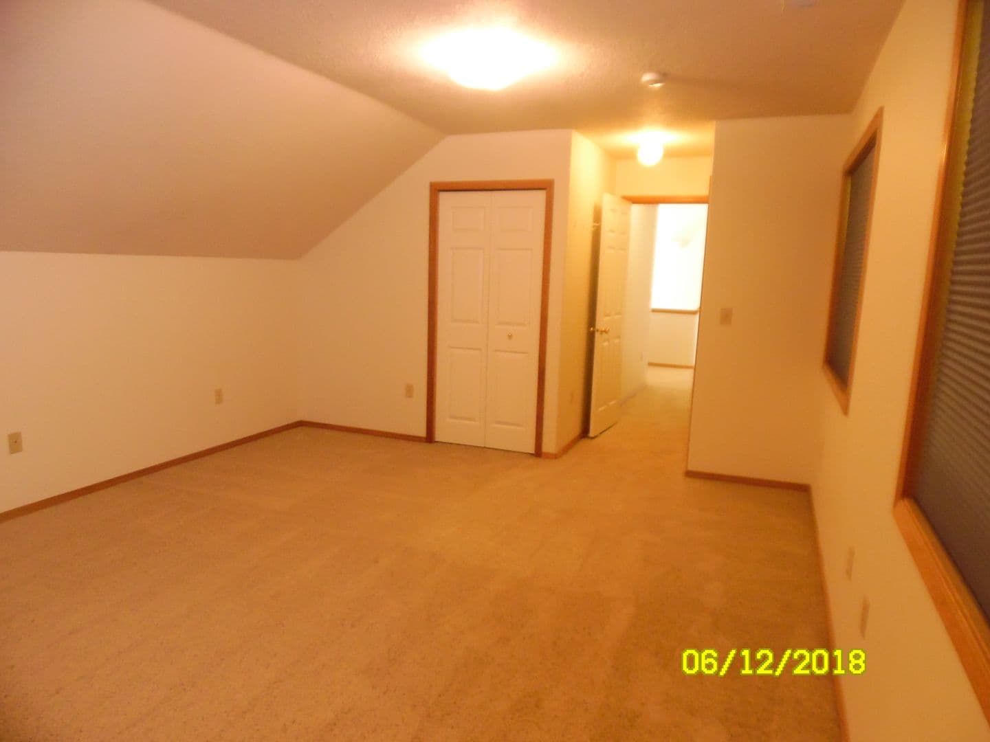 McMinnville House: 595 SW Fleishauer