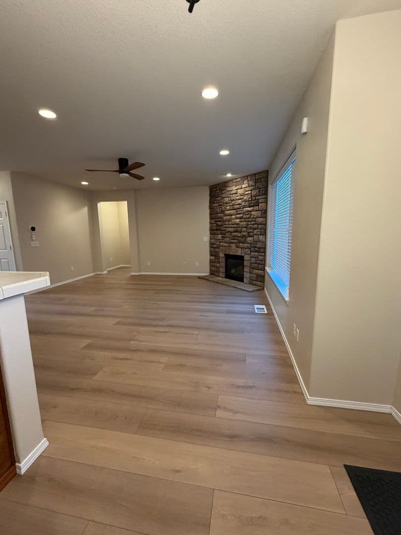 Newberg House: 413 Roger Smith Dr.