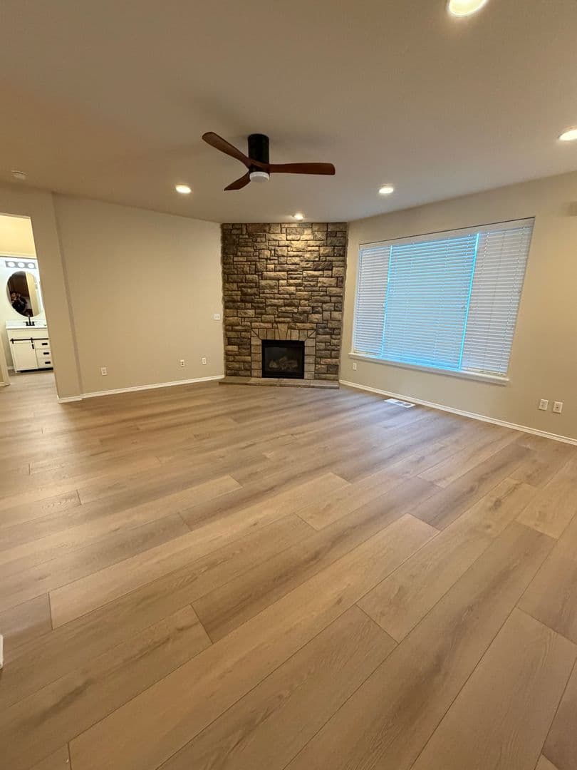 Newberg House: 413 Roger Smith Dr.
