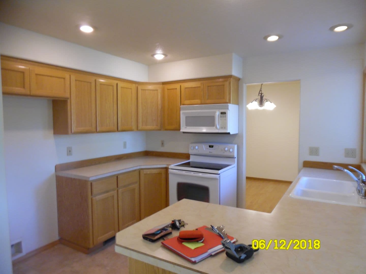McMinnville House: 595 SW Fleishauer