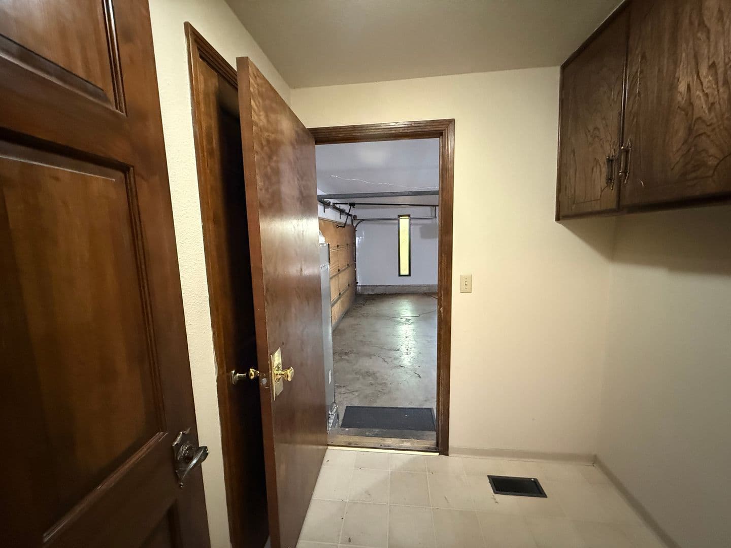 McMinnville House: 1150 NW Sunnywood Ct.